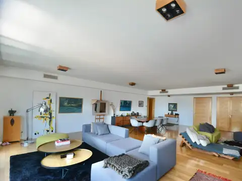 Departamento en Alquiler con 2 cocheras