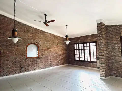 IMPORTANTE CASA EN COUTRY  ROCIO DEL SUR