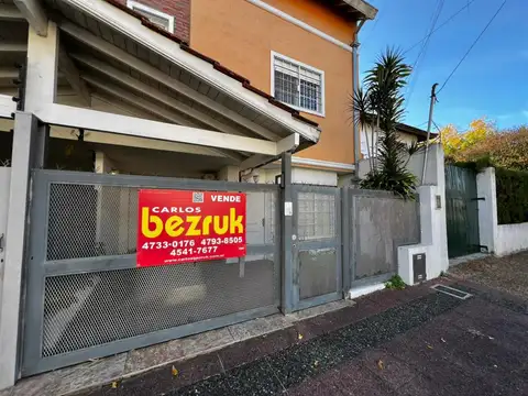 Dúplex en 3 plantas en venta en Olivos