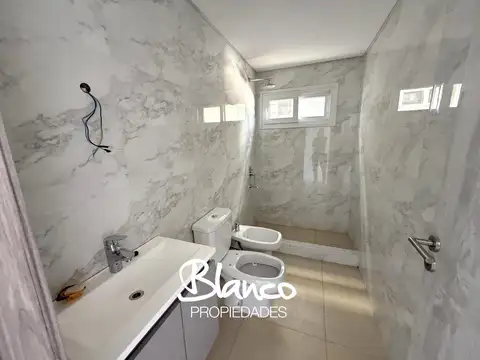 Departamento en Venta en La Lonja, USD 165.000