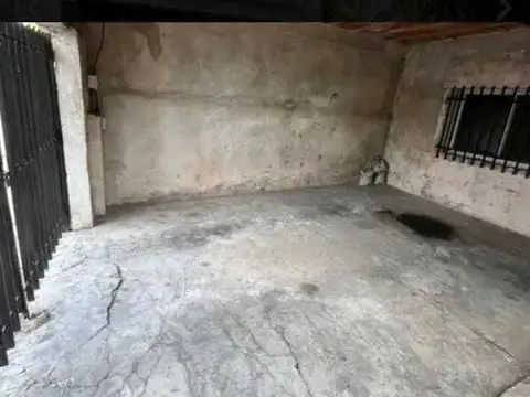 Depto Tipo Casa 3 ambientes con 2 baños