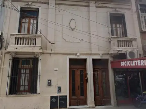 DOS PH CON LOCAL A LA CALLE CENTRO RAMOS MEJIA