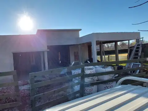 Casa venta de cuatro dormitorios,Country Barrancas de Iraola