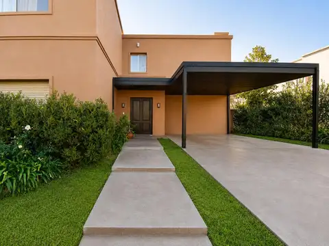 Casa en venta de 4 dormitorios en Barrio Cerrado Aguadas, Funes