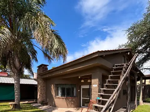 VENTA - EXCELENTE CASA QUINTA - 800 MTS - MORENO - B° LOS LIMONES