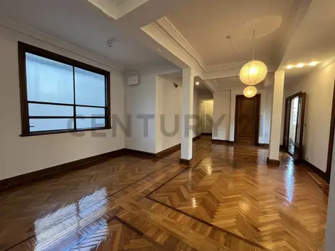 Arroyo 800, Piso 7
