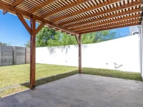 Casa en Venta al Este