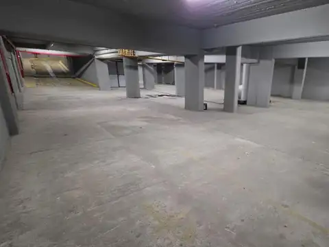 Cochera comercial 501 m² en una sola UF - Financia/Permuta