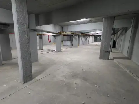 Cochera comercial 501 m² en una sola UF - Financia/Permuta