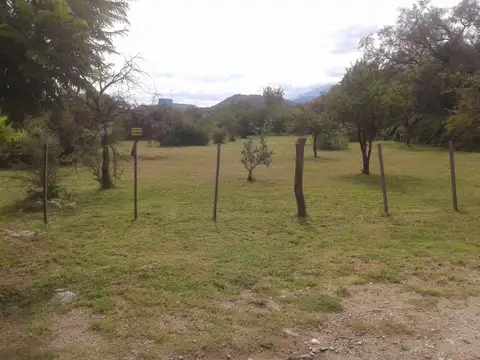 Excelente Lote de 1508 m2 con vista a las sierras!