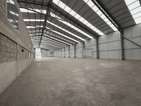 Depósito 1.500 m² en Alquiler Próximo Panamericana