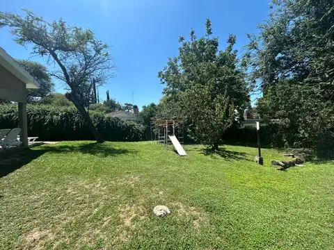 Casa 2 ambientes con 1 baño