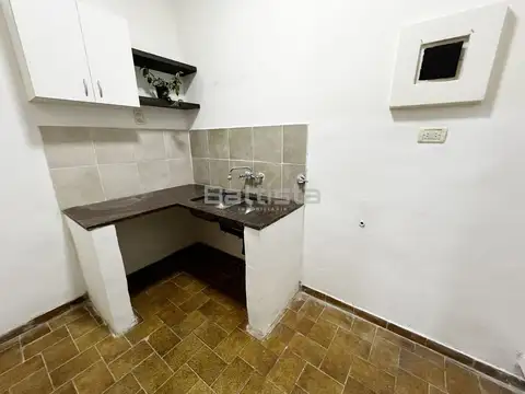 Depto Tipo Casa en Alquiler 50 años