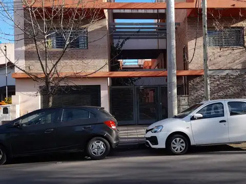 Alberdi - Duplex -CON RENTA