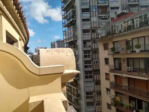Oficina en Alquiler 100 años