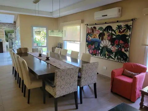 Casa en Venta de 4 dormitorios