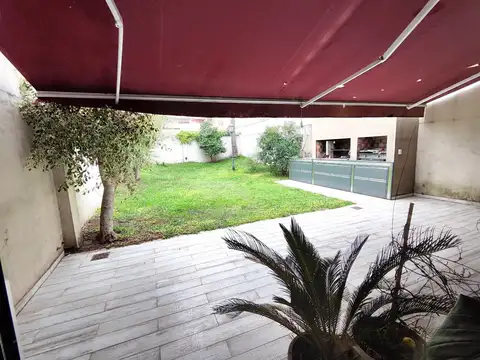 Depto Tipo Casa en Venta 15 años