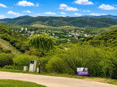 ¡Venta! Lote en La Deseada ¡Ubicación privilegiada!