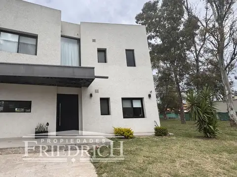 Casa en alquiler en Alvarez del Bosque, MORENO