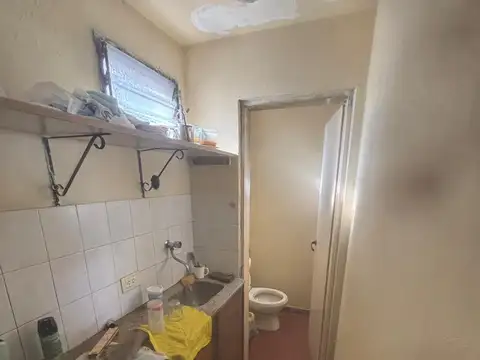 Monteverde 3200, Piso 1