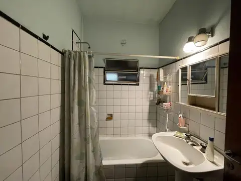 Pedro Saenz De Cavia 3300