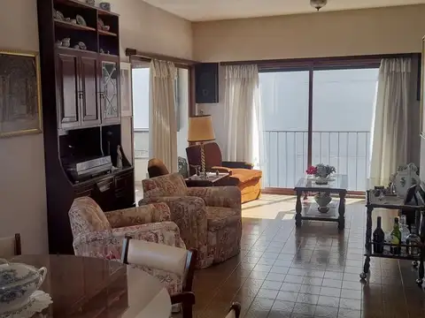 Departamento en Venta de 5 ambientes