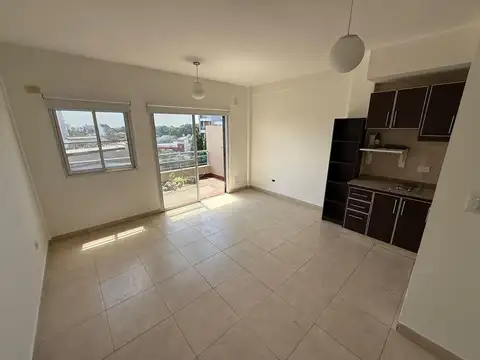 ALQUILER MONOAMBIENTE EN VILLA DEVOTO CON BALCON