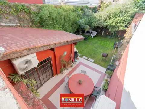 Depto Tipo Casa 3 ambientes con 2 baños