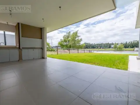 Casa en Venta en Villanueva, USD 790.000