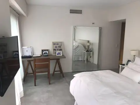 Departamento en Alquiler con 2 cocheras