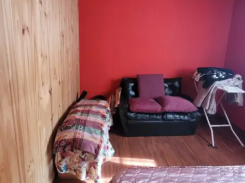 Casa 3 ambientes con 1 baño
