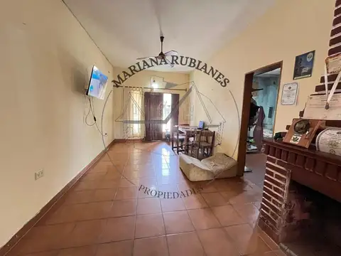 Venta Casa Multifamiliar En Garin - Islas Malvinas 3000