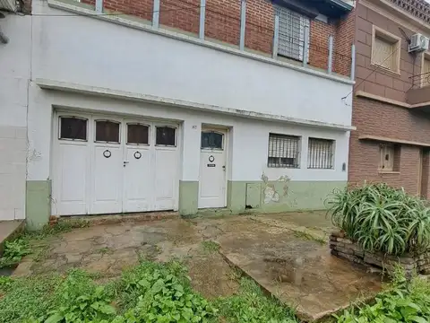 CASA PARA DOS FAMILIAS EN LOTE PROPIO 
