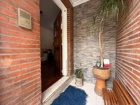 Depto Tipo Casa 4 ambientes con 1 baño