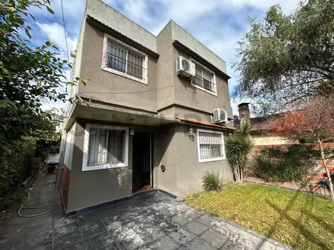 VENTA CASA 5 AMBIENTES EN MUÑIZ