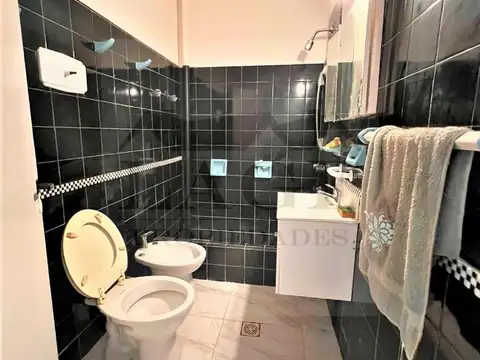 Depto Tipo Casa en Alquiler en Coghlan, $ 1.100.000