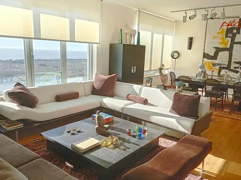 Departamento en Alquiler con 2 cocheras