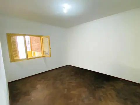 Depto Tipo Casa en Venta 45 años
