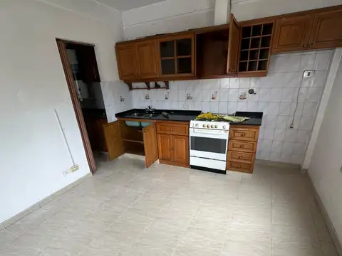 Departamento 4 ambientes con 3 baños