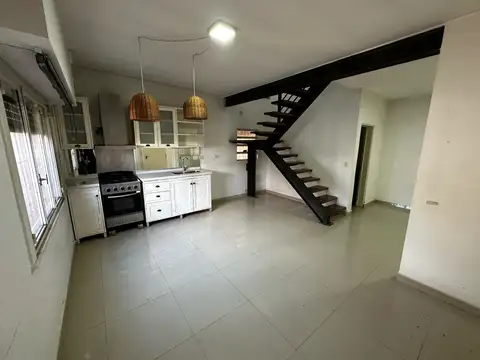 Casa en Alquiler en Paso Del Rey, $ 900.000