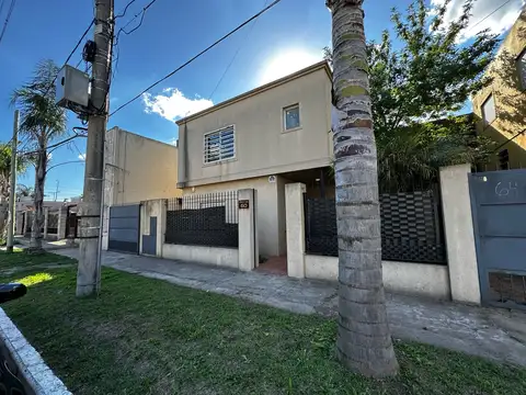 ALQUILO Casa moderna en Paso del Rey centro 