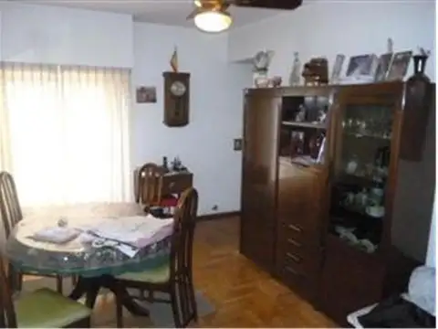 Dr L De La Torre 180 , Piso 5