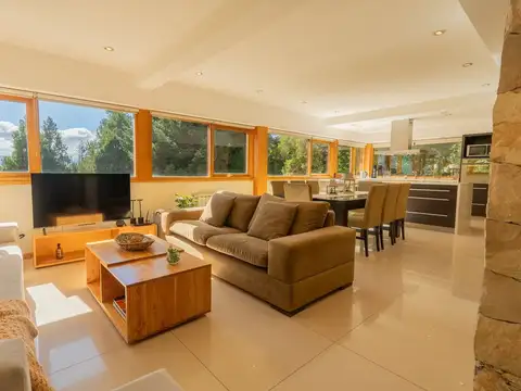 Hotel en Venta en San Carlos de Bariloche, USD 2.100.000