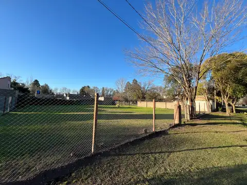 Dos lotes de terreno en venta- F. Ramírez al 1900, Barrio Los Troncos, Funes- 1050 M2