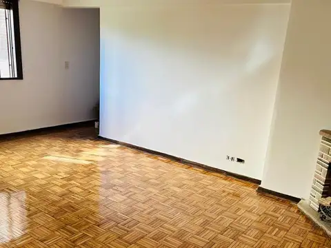 OPORTUNIDAD  3 AMB. C/PATIO EN VICENTE LOPEZ