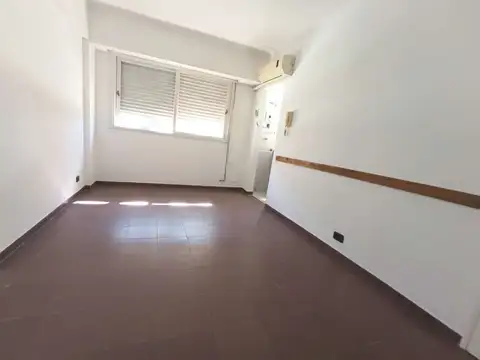 2 Amb.CONTRAFRENTE aire y luminosidad LComed.  Coc. baño- placard ZONA CENTRICA