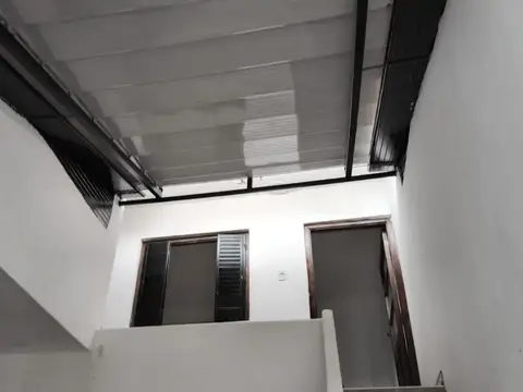 Depto Tipo Casa en Venta de 5 ambientes