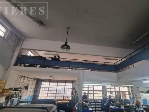 Local en Venta en Munro-Este, USD 350.000