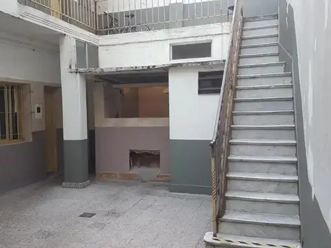 LOTE PROPIO de 349 m2. con Fondo de Comercio de Hotel Funcionando 28 Habitaciones con 525 m2 Cubiertos