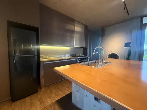 Casa 6 ambientes con 3 baños